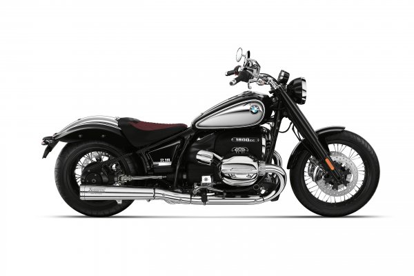 P90490877_highRes_bmw-r-18-100-years-1