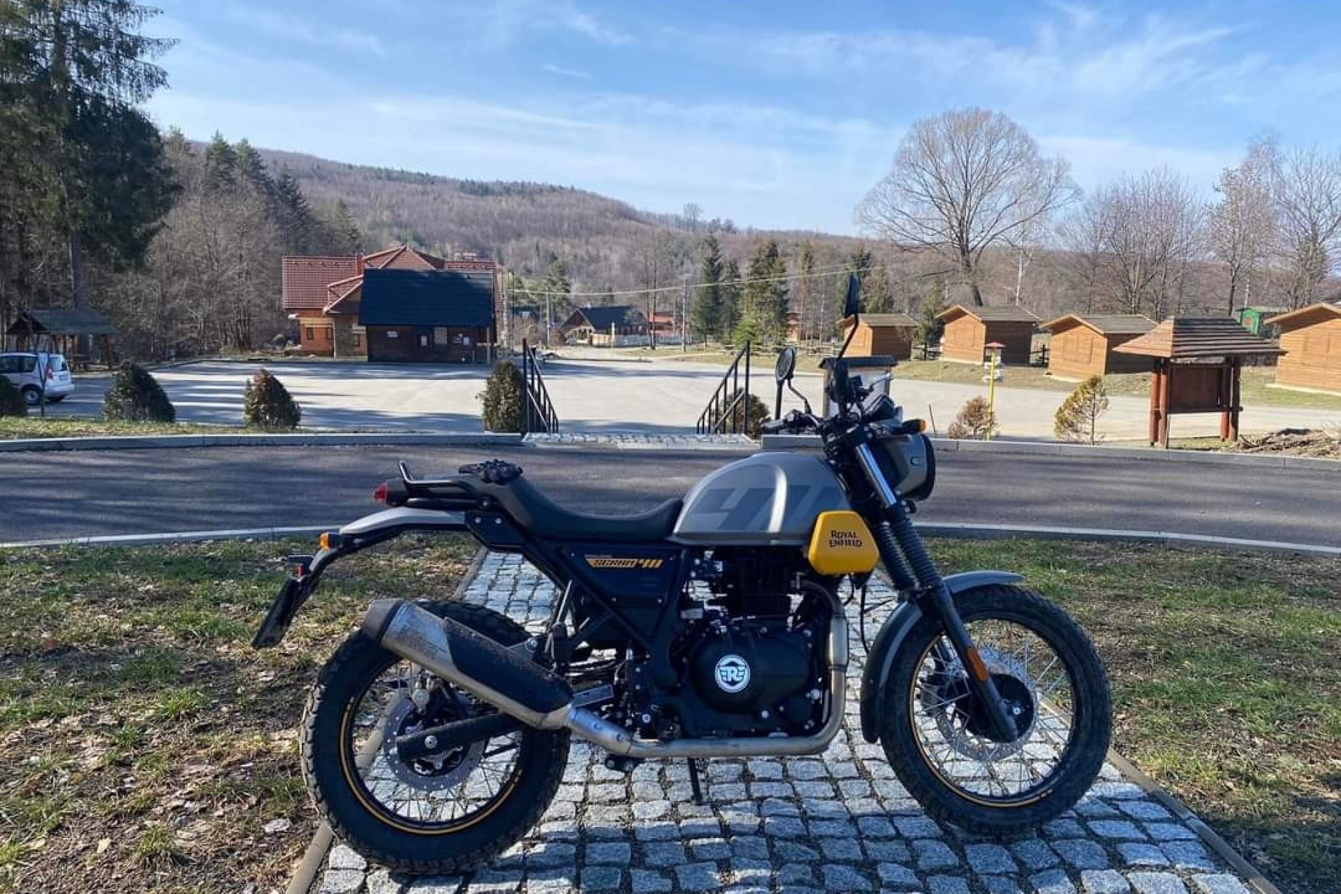 Royal Enfield SCRAM 411