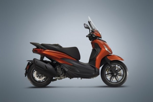 Piaggio_Beverly_400_hpe_S_2021__3___800